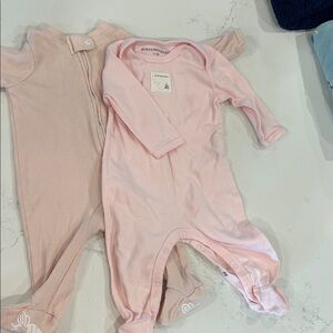 Burt’s Bees Light Pink Baby Footies Set